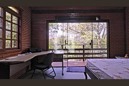 Suíte de casa de condomínio à venda com 3 quartos, 1000m² em Retiro do Chalé, Brumadinho