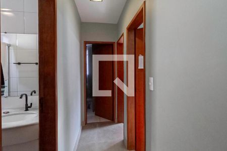 Corredor de apartamento à venda com 3 quartos, 150m² em Ouro Preto, Belo Horizonte