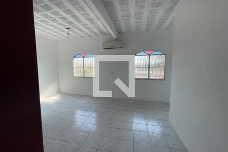 Sala 2 de casa para alugar com 2 quartos, 108m² em Vila Santa Cruz, Duque de Caxias