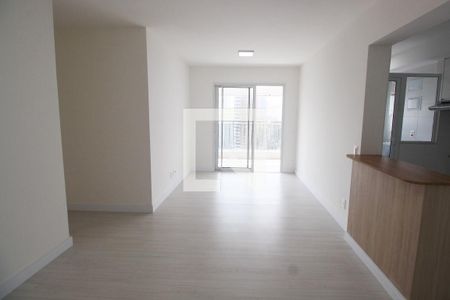 Sala de apartamento para alugar com 2 quartos, 73m² em Vila Suzana, São Paulo