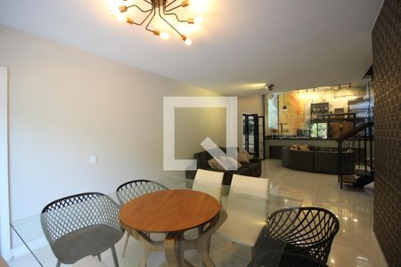 Sala 1 de casa de condomínio à venda com 7 quartos, 600m² em Freguesia (jacarepaguá), Rio de Janeiro