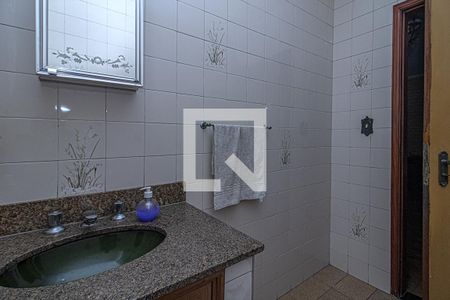 Lavabo de casa à venda com 4 quartos, 235m² em Vila Liviero, São Paulo