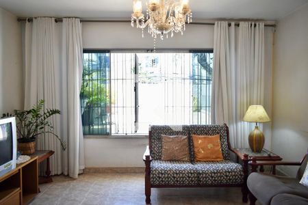 Sala de casa à venda com 3 quartos, 190m² em Planalto Paulista, São Paulo