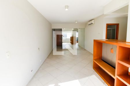 Sala 1 de apartamento à venda com 1 quarto, 85m² em Vila Suzana, São Paulo