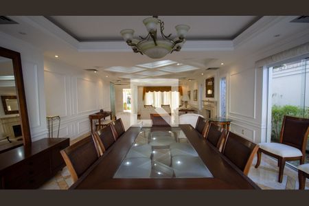 Sala de casa de condomínio à venda com 4 quartos, 600m² em Recreio dos Bandeirantes, Rio de Janeiro