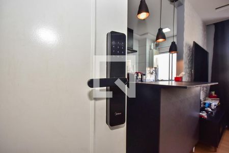Entrada de apartamento à venda com 2 quartos, 42m² em Parque Reboucas, São Paulo