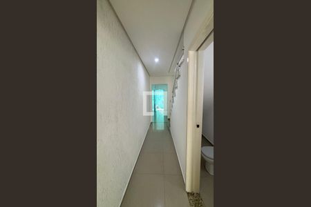 Corredor de casa à venda com 3 quartos, 117m² em Jardim Ipanema, Santo André