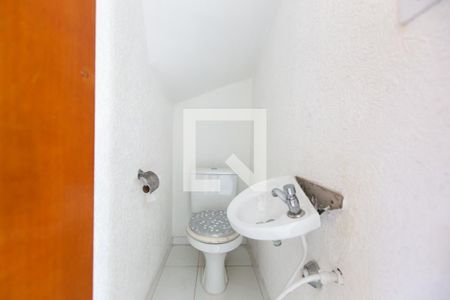 Lavabo da Sala de casa de condomínio à venda com 3 quartos, 111m² em Cidade Antônio Estevão de Carvalho, São Paulo