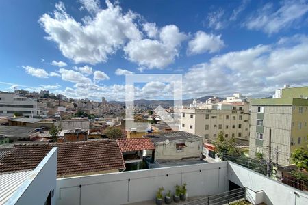 Vista do Quarto  de apartamento à venda com 2 quartos, 65m² em Sagrada Família, Belo Horizonte