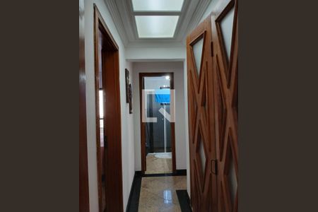 Corredor de apartamento para alugar com 3 quartos, 150m² em Cidade Ocian, Praia Grande