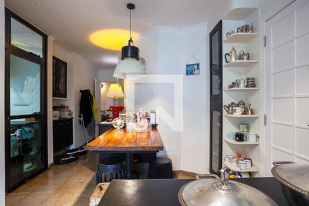 Apartamento à venda com 3 quartos, 258m² em Pacaembu, São Paulo