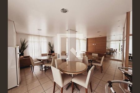 Apartamento à venda com 2 quartos, 64m² em Parque Imperial, São Paulo