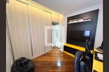 Apartamento à venda com 3 quartos, 188m² em Heliópolis, Belo Horizonte