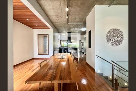 Casa à venda com 4 quartos, 361m² em Trevo, Belo Horizonte