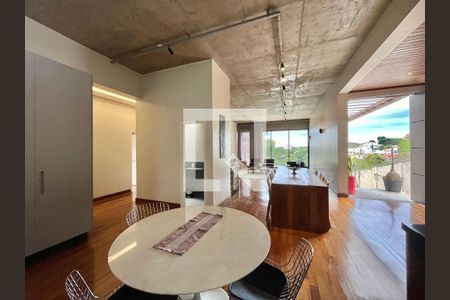 Casa à venda com 4 quartos, 361m² em Trevo, Belo Horizonte