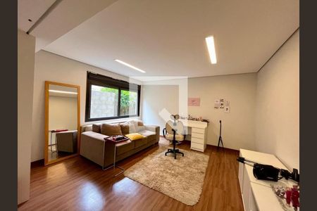 Casa à venda com 4 quartos, 361m² em Trevo, Belo Horizonte