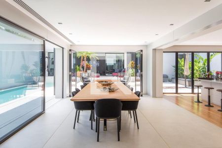 Casa à venda com 3 quartos, 723m² em Jardim Paulista, São Paulo
