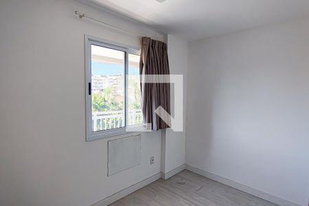Quarto 1 de apartamento para alugar com 2 quartos, 67m² em Taquara, Rio de Janeiro