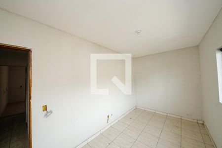 Quarto 1 de casa para alugar com 2 quartos, 85m² em Jardim Guairaca, São Paulo