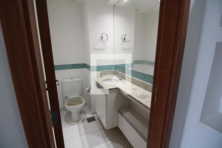 Lavabo de apartamento para alugar com 3 quartos, 84m² em Jacarepaguá, Rio de Janeiro