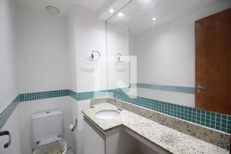 Lavabo de apartamento para alugar com 3 quartos, 84m² em Jacarepaguá, Rio de Janeiro