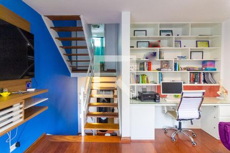 Sala de Estar de casa de condomínio à venda com 2 quartos, 112m² em Vila Constancia, São Paulo