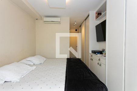 Suíte 1 de apartamento para alugar com 3 quartos, 315m² em Parque São Jorge, São Paulo