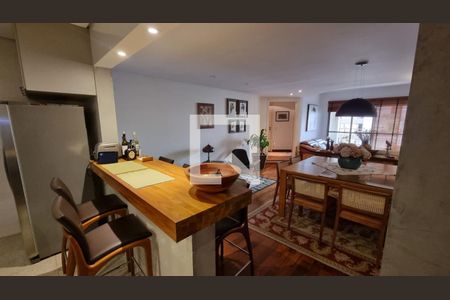Sala de apartamento à venda com 3 quartos, 160m² em Indianópolis, São Paulo