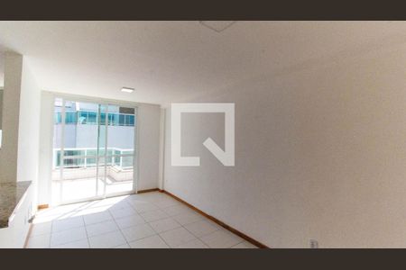 Sala/Cozinha de apartamento à venda com 1 quarto, 93m² em Piratininga, Niterói