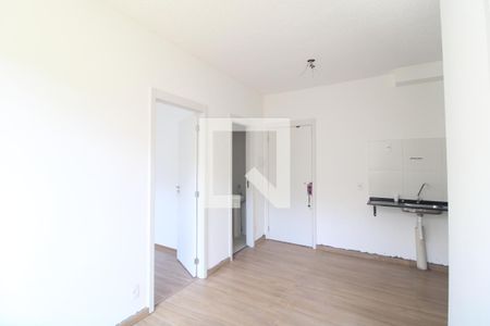 Sala/Cozinha de apartamento para alugar com 2 quartos, 34m² em Socorro, São Paulo