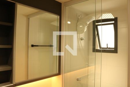 Banheiro de kitnet/studio para alugar com 1 quarto, 26m² em Perdizes, São Paulo