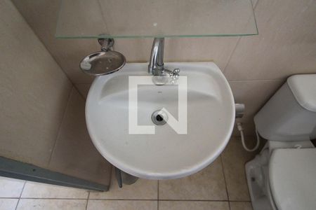 Banheiro Social de casa para alugar com 1 quarto, 20m² em Vila Zelina, São Paulo