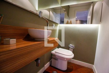 Lavabo de apartamento à venda com 4 quartos, 158m² em Vila Suzana, São Paulo