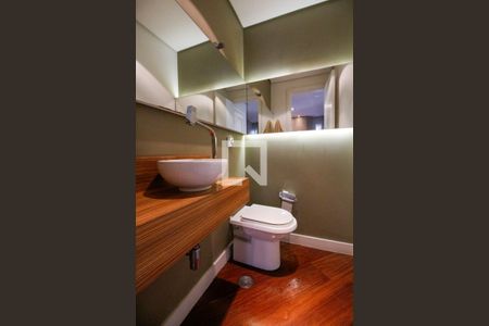 Lavabo de apartamento à venda com 4 quartos, 158m² em Vila Suzana, São Paulo