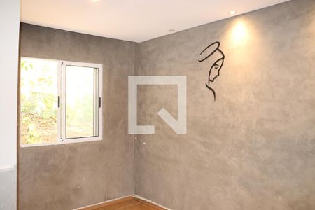 Sala de apartamento para alugar com 2 quartos, 45m² em Jardim Central, Cotia