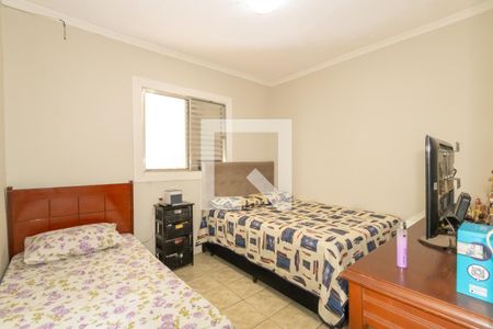 Quarto  de casa à venda com 4 quartos, 129m² em Quitaúna, Osasco