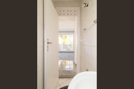 Lavabo de casa de condomínio para alugar com 2 quartos, 80m² em Vila Ré, São Paulo