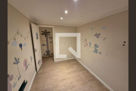 Apartamento à venda com 3 quartos, 75m² em Jardim Ester Yolanda, São Paulo