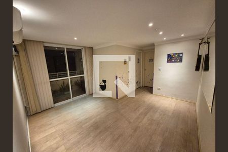 Apartamento à venda com 3 quartos, 75m² em Jardim Ester Yolanda, São Paulo