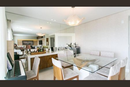 Apartamento à venda com 3 quartos, 175m² em Vila Cordeiro, São Paulo