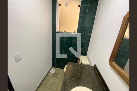 Lavabo de casa de condomínio para alugar com 5 quartos, 330m² em Anil, Rio de Janeiro