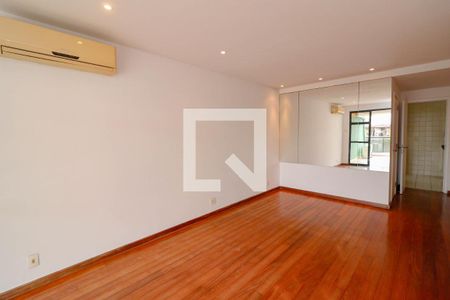 Sala de apartamento para alugar com 3 quartos, 151m² em Barra da Tijuca, Rio de Janeiro
