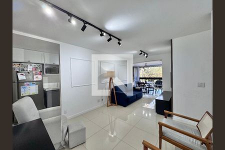 Sala de apartamento para alugar com 3 quartos, 93m² em Recreio dos Bandeirantes, Rio de Janeiro