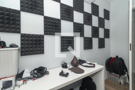 Quarto 1 de apartamento à venda com 3 quartos, 75m² em Jardim Itu, Porto Alegre