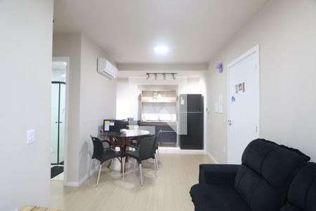 Sala de apartamento à venda com 2 quartos, 45m² em Olaria, Canoas