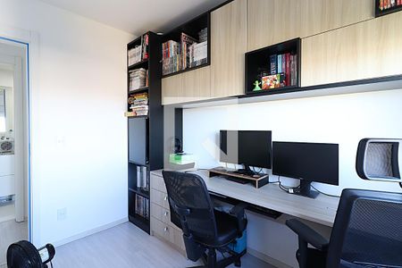 Quarto 1 de apartamento para alugar com 2 quartos, 50m² em Humaitá, Porto Alegre