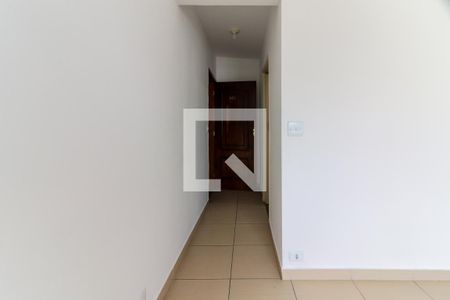 Corredor de apartamento para alugar com 2 quartos, 60m² em Vila Lageado, São Paulo