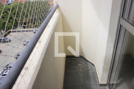 Varanda da sala de apartamento para alugar com 3 quartos, 63m² em Jardim Flor da Montanha, Guarulhos