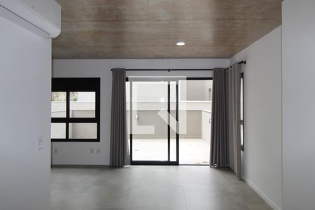 Sala de apartamento para alugar com 4 quartos, 65m² em Petrópolis, Porto Alegre