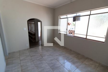 Sala de casa para alugar com 3 quartos, 240m² em Jardim Guanabara, Campinas